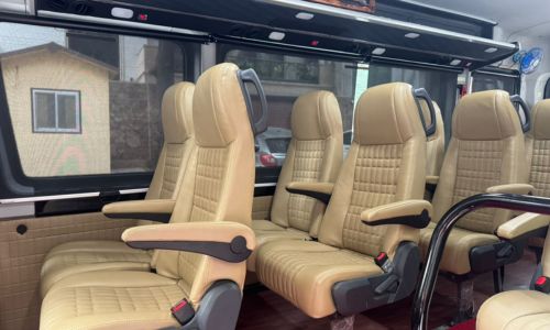 Force Urbania 17 seater on rent in Delhi